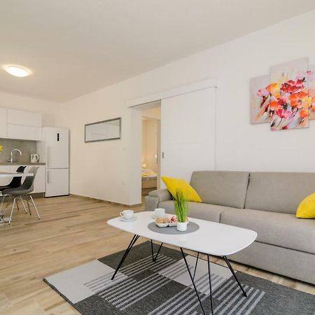 Apartment Petra Zadar Exteriör bild