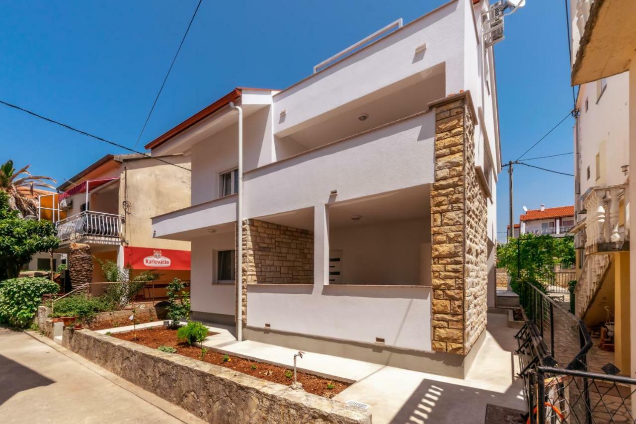 Apartment Petra Zadar Exteriör bild