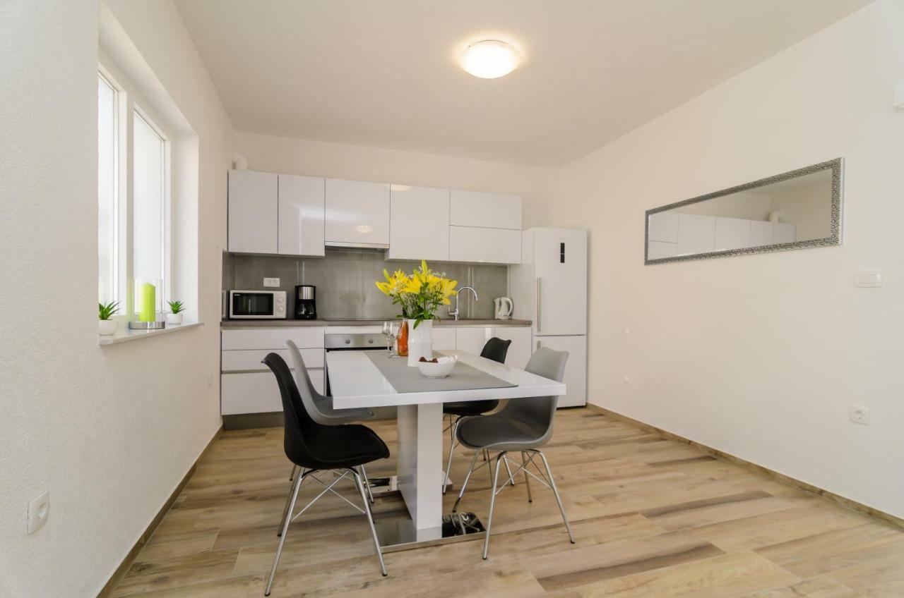 Apartment Petra Zadar Exteriör bild